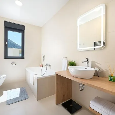 Maxima With Heated Pool - Veliko Brdo Willa Makarska